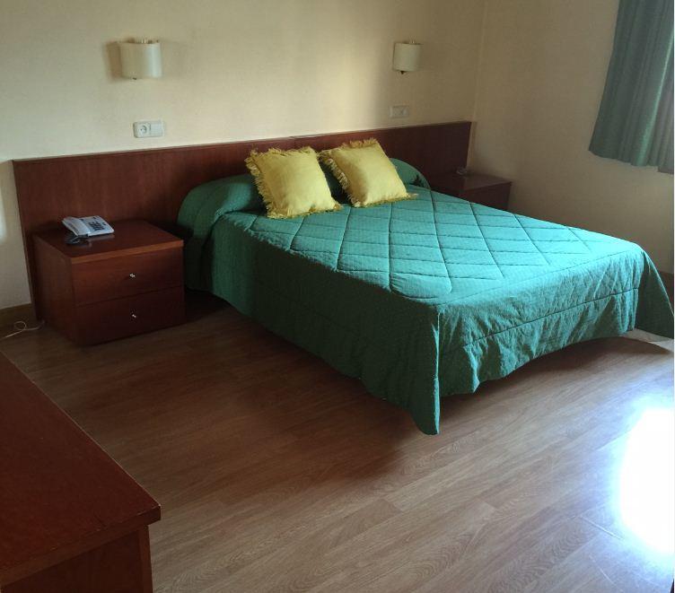 Hotel Bon Repos Bellver De Cerdanya Ngoại thất bức ảnh